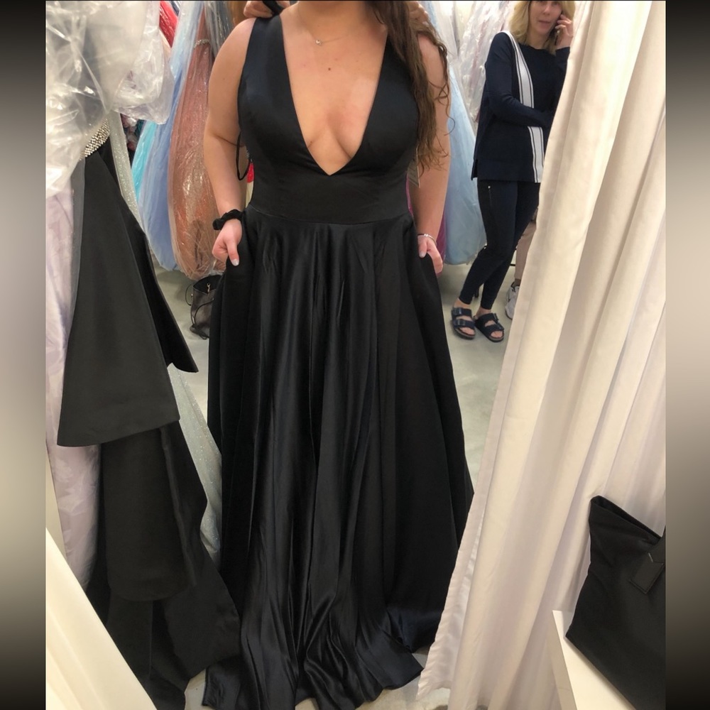 Black alyce paris prom dress